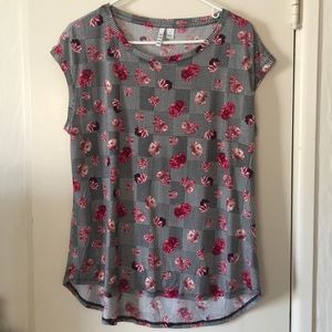 Black and white, pink floral shirt sleeve t-shirt